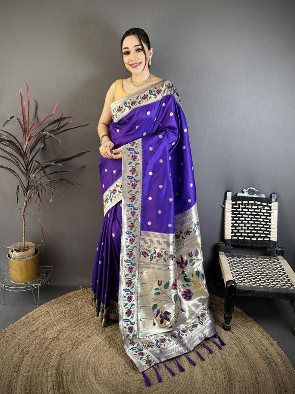 Malhar mayur paithani Saree manufacturer in Delhi